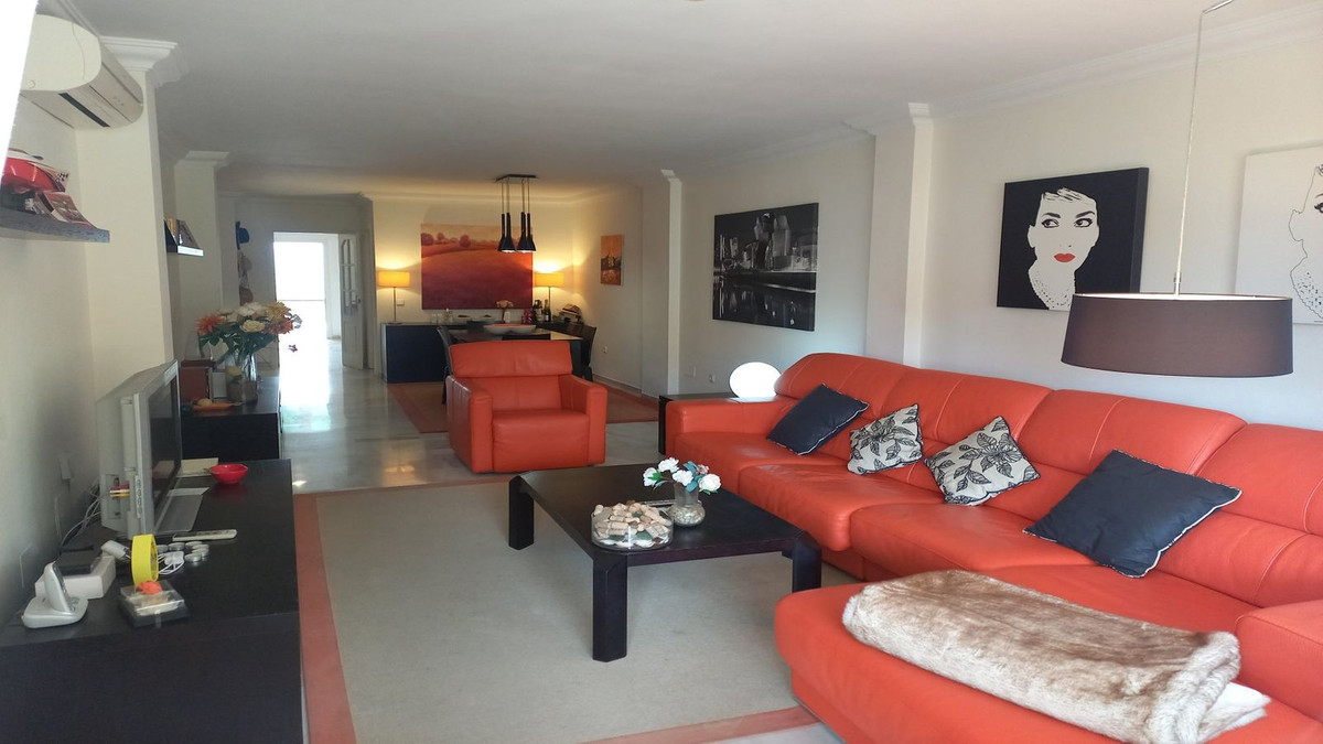 3 Bed Apartment for sale in Elviria Costa Del Sol, Málaga, Spain