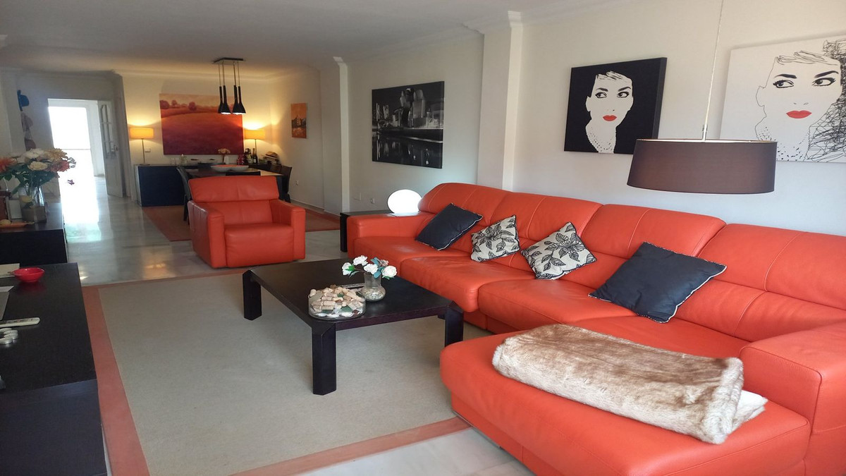 3 Bed Apartment for sale in Elviria Costa Del Sol, Málaga, Spain