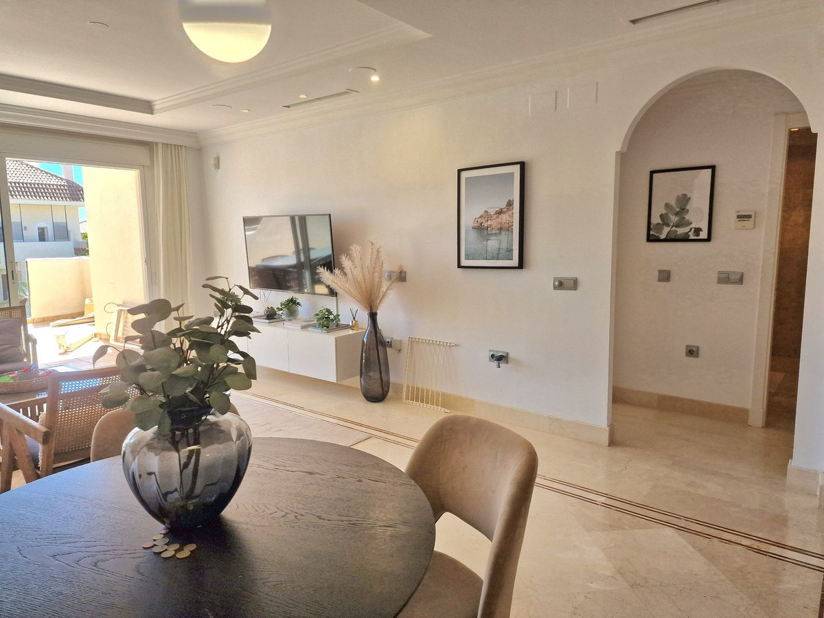Se vende Apartamento Planta Media de 2 dormitorios en Costa Del Sol, Málaga, España
