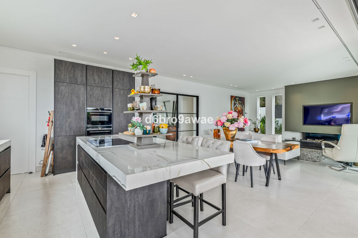 Se vende Villa - Chalet de 4 dormitorios en Costa Del Sol, Málaga, España