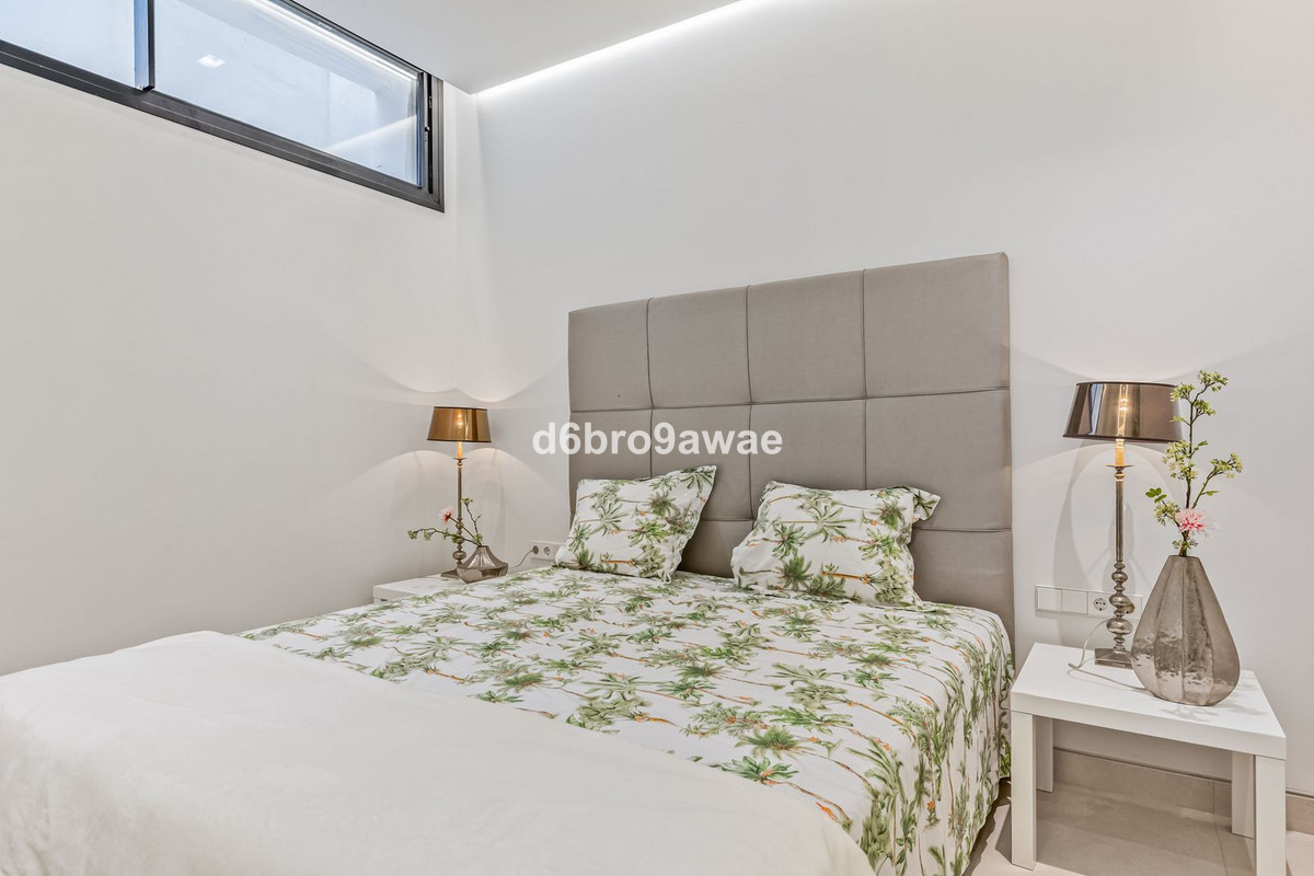 Se vende Villa - Chalet de 4 dormitorios en Costa Del Sol, Málaga, España