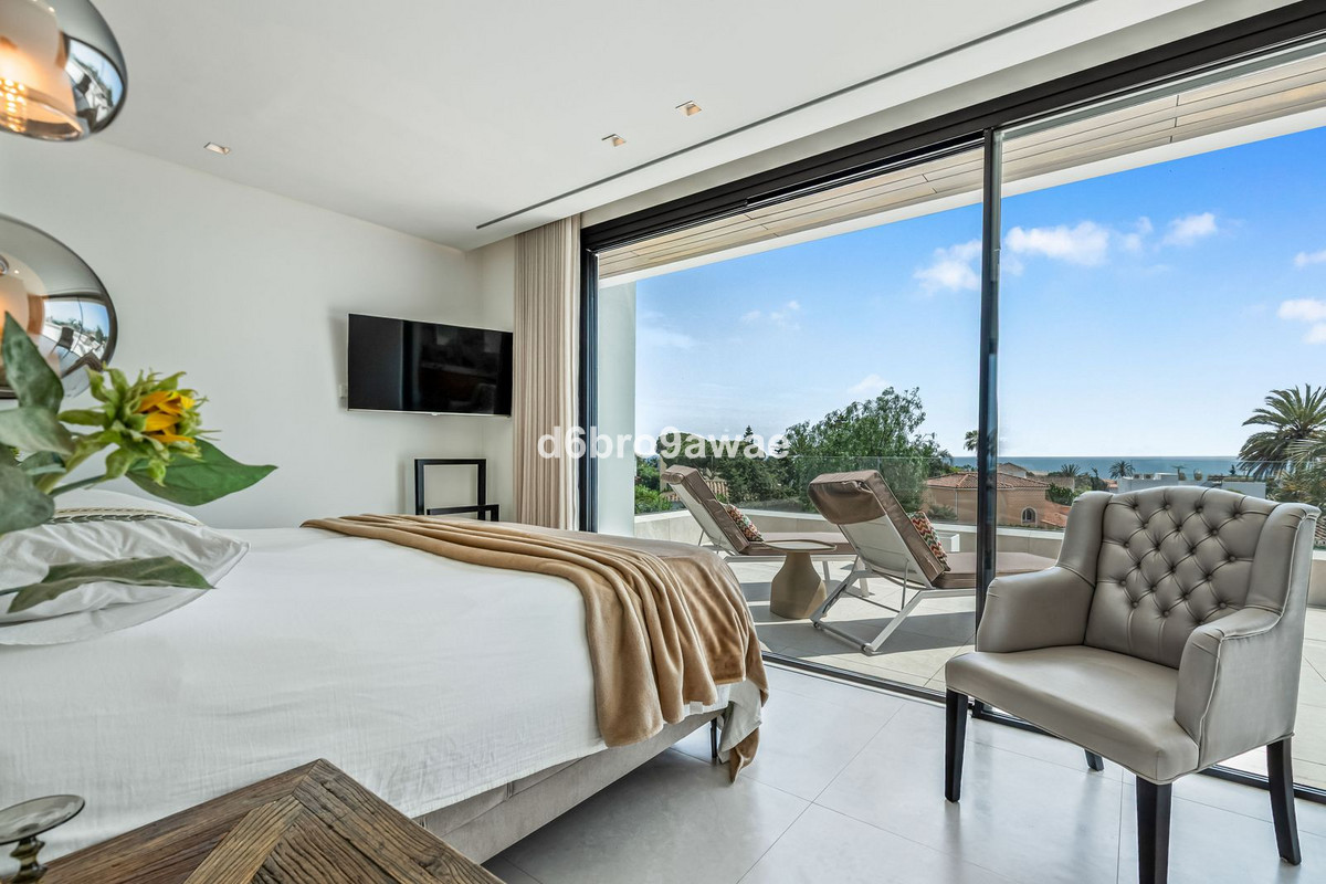 Se vende Villa - Chalet de 4 dormitorios en Costa Del Sol, Málaga, España
