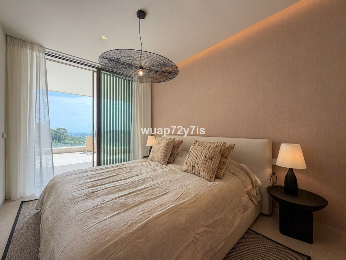 3 Bed Apartment for sale in La Quinta Costa Del Sol, Málaga, Spain