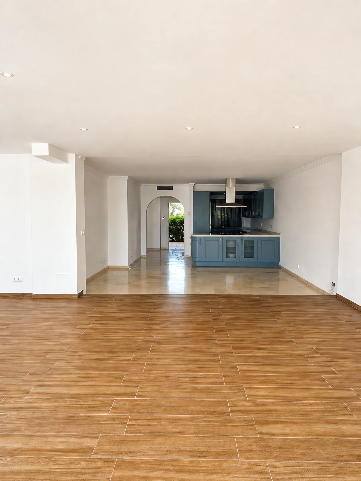 2 Bed Apartment for sale in Estepona Costa Del Sol, Málaga, Spain