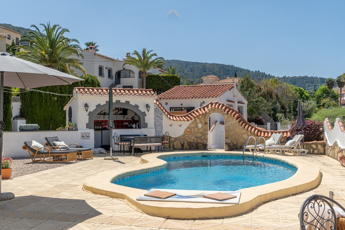 Se vende Villa - Chalet de 4 dormitorios en Costa Blanca, Alicante, España