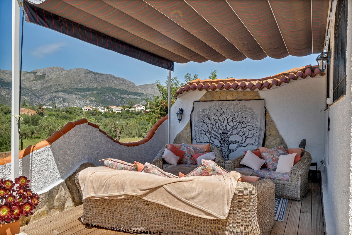 Se vende Villa - Chalet de 4 dormitorios en Costa Blanca, Alicante, España