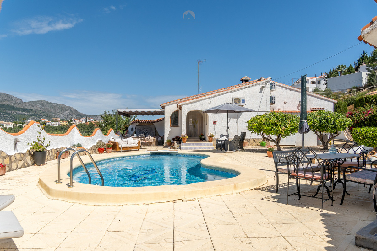 Se vende Villa - Chalet de 4 dormitorios en Costa Blanca, Alicante, España