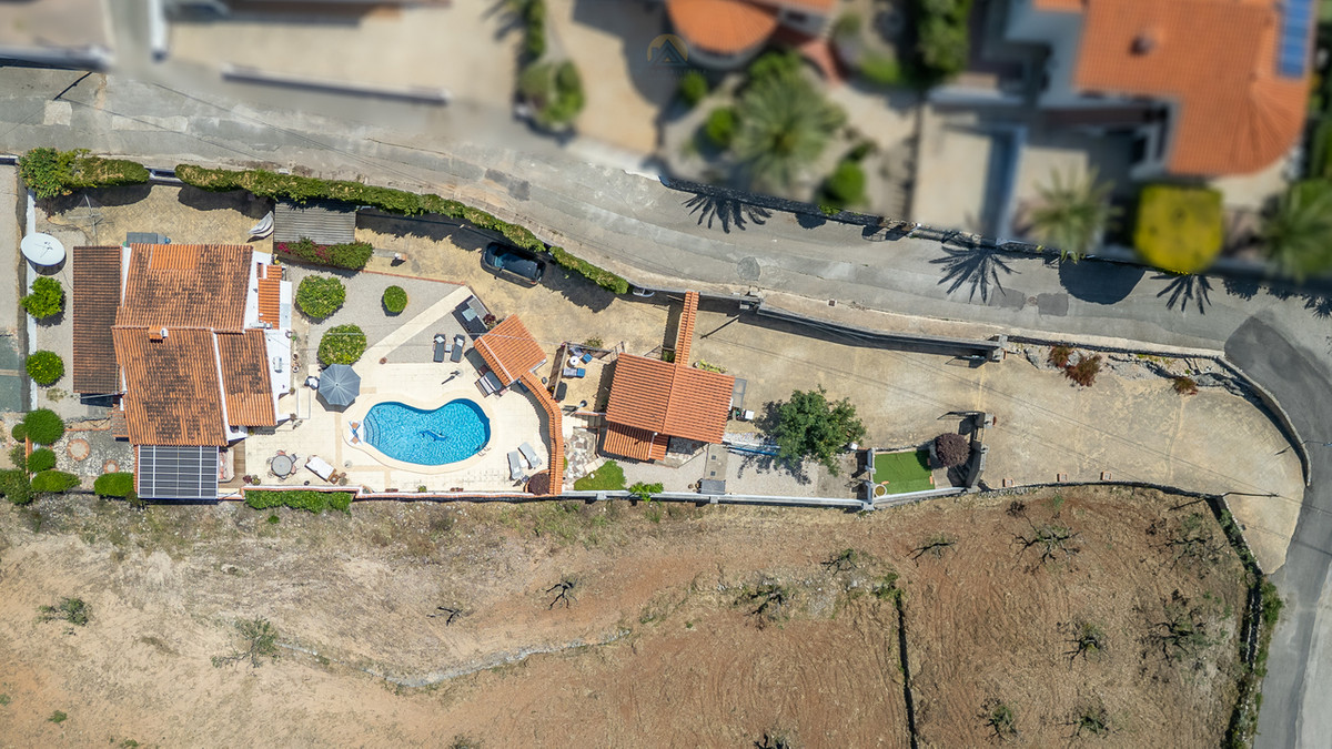 Se vende Villa - Chalet de 4 dormitorios en Costa Blanca, Alicante, España