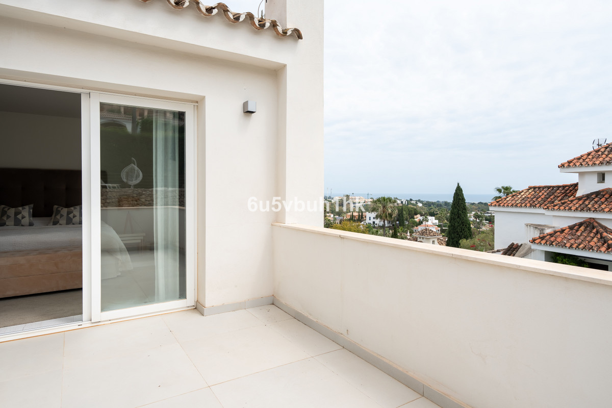 5 Bed Townhouse for sale in Marbella Costa Del Sol, Málaga, Spain