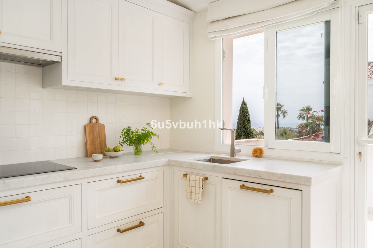 5 Bed Townhouse for sale in Marbella Costa Del Sol, Málaga, Spain