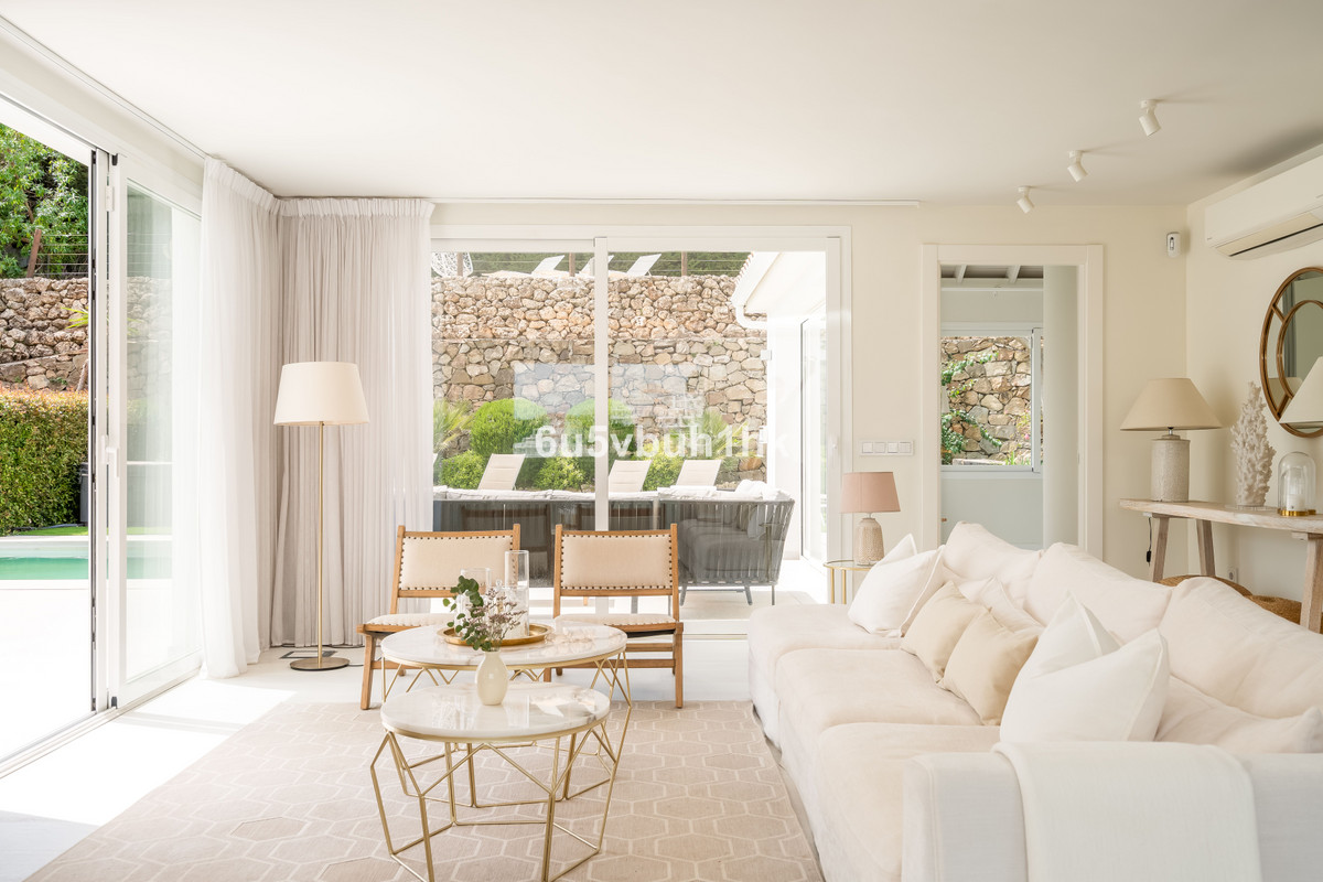 5 Bed Townhouse for sale in Marbella Costa Del Sol, Málaga, Spain