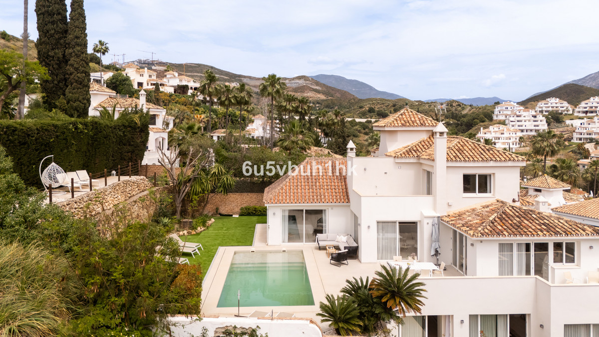 5 Bed Townhouse for sale in Marbella Costa Del Sol, Málaga, Spain