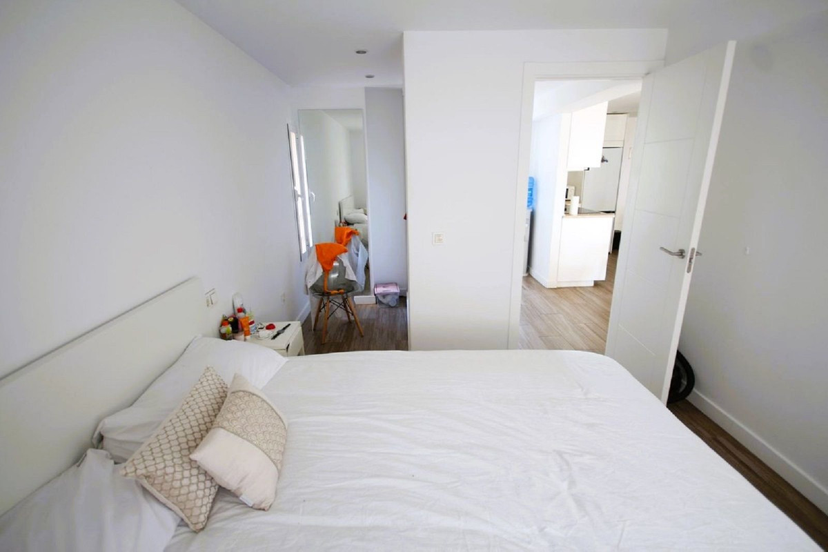 Se vende Apartamento Planta Media de 1 dormitorios en Costa Del Sol, Málaga, España