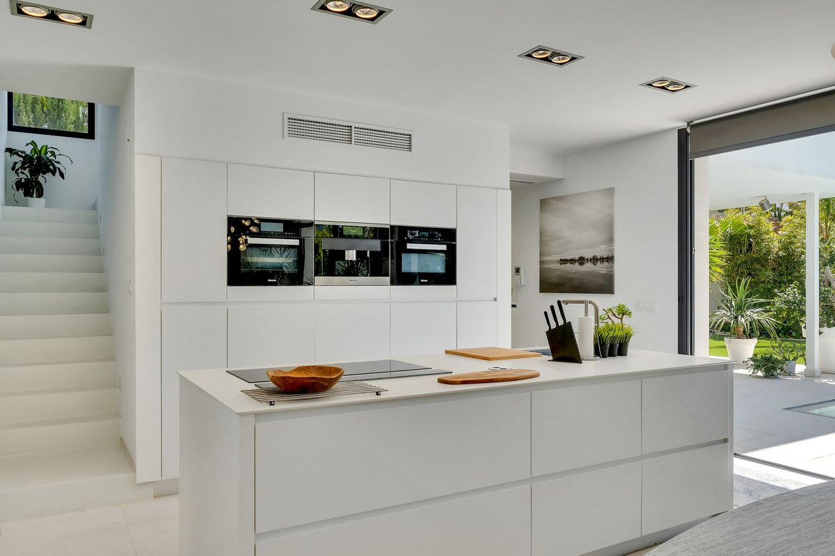 2 Bed Townhouse for sale in Calpe Costa Blanca, Alicante, Spain