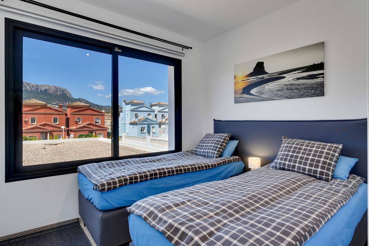 2 Bed Townhouse for sale in Calpe Costa Blanca, Alicante, Spain