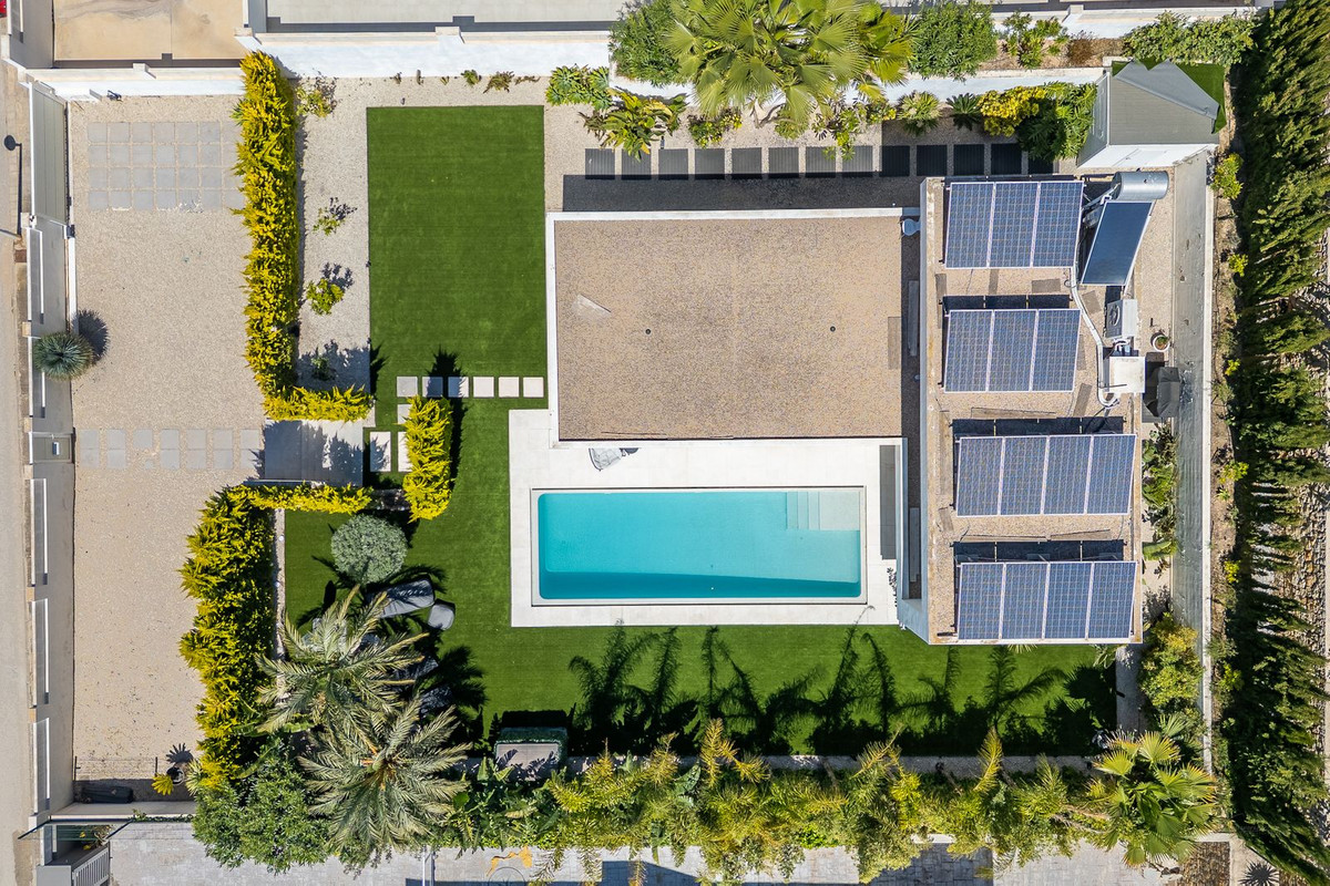 2 Bed Townhouse for sale in Calpe Costa Blanca, Alicante, Spain
