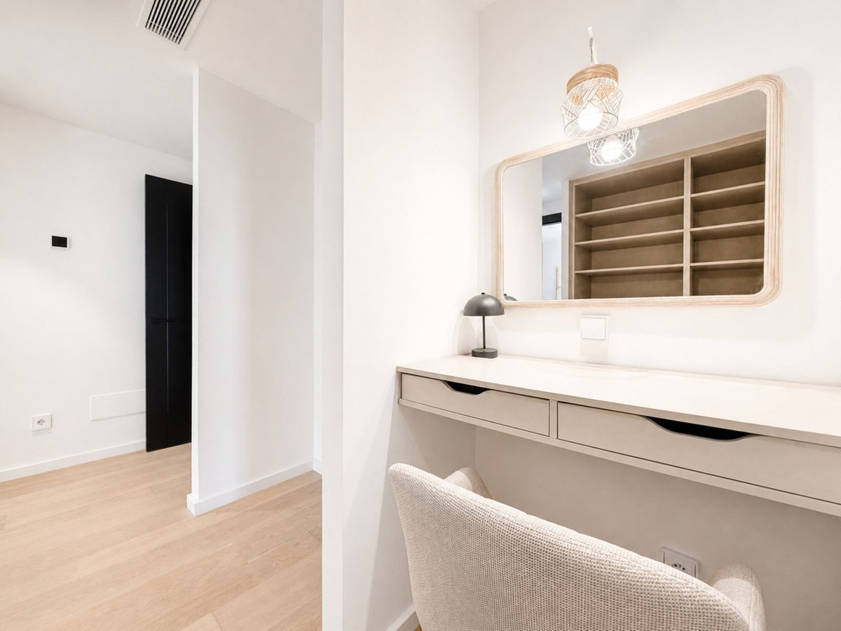 Se vende Villa - Chalet de 5 dormitorios en Costa Del Sol, Málaga, España
