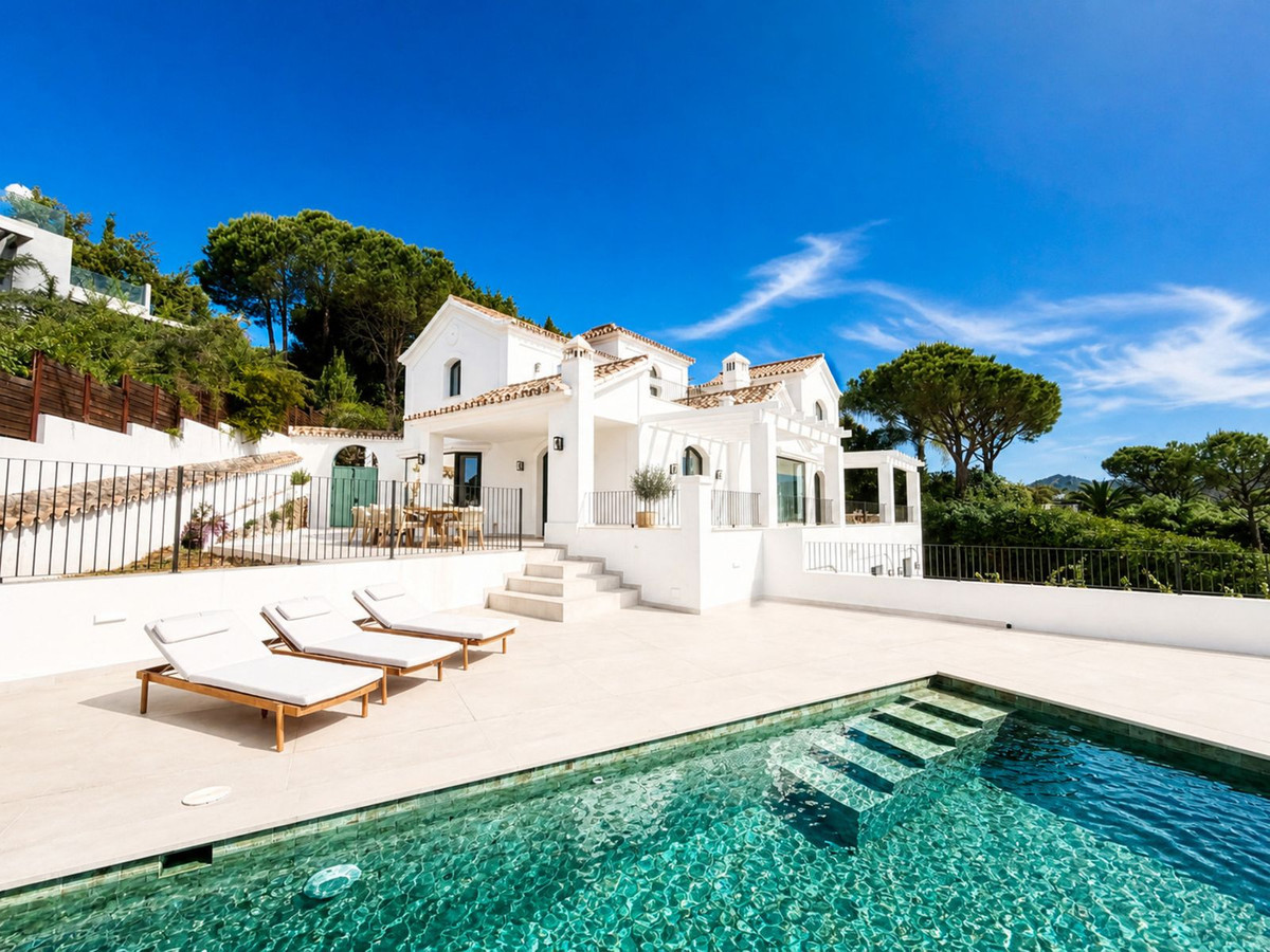 Se vende Villa - Chalet de 5 dormitorios en Costa Del Sol, Málaga, España