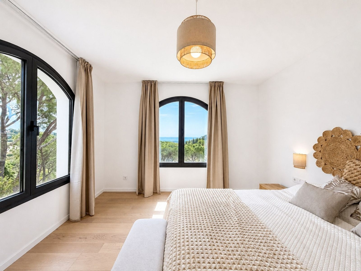 Se vende Villa - Chalet de 5 dormitorios en Costa Del Sol, Málaga, España