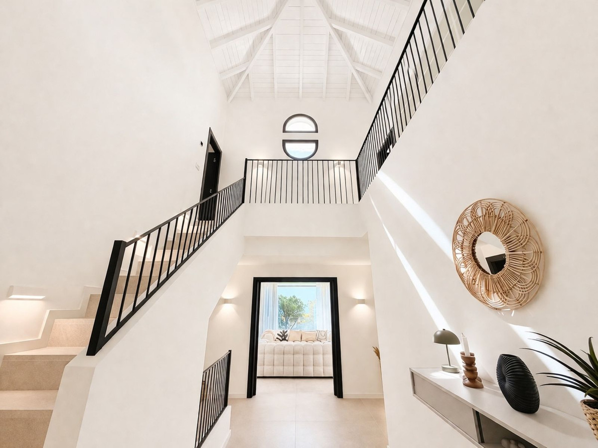 Se vende Villa - Chalet de 5 dormitorios en Costa Del Sol, Málaga, España