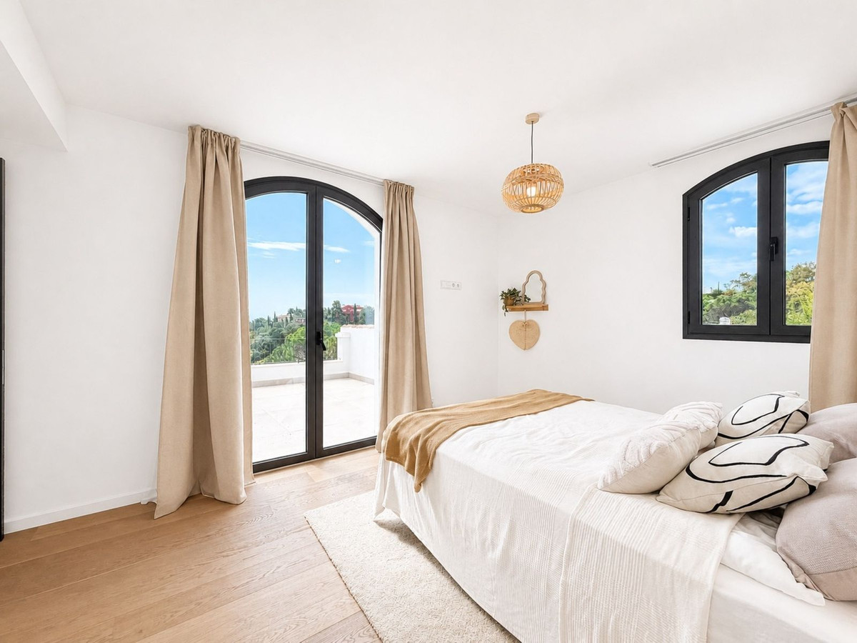 Se vende Villa - Chalet de 5 dormitorios en Costa Del Sol, Málaga, España