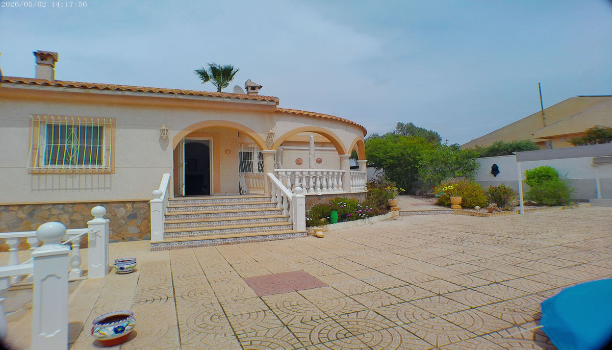 Se vende Villa - Chalet de 3 dormitorios en Costa Blanca, Alicante, España