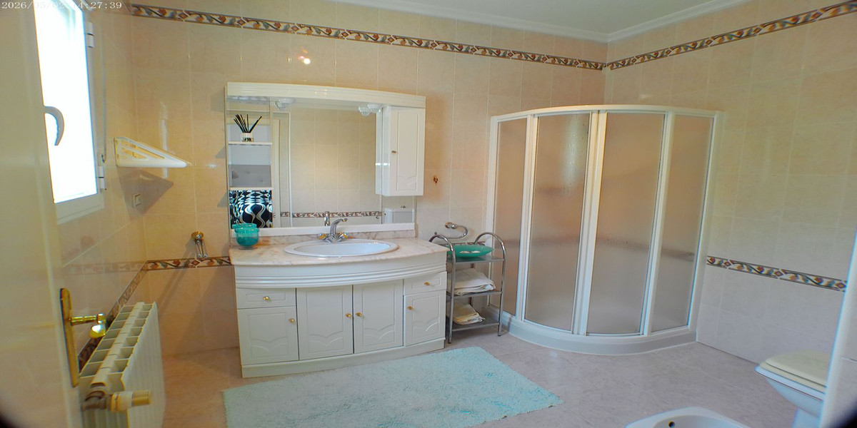 Se vende Villa - Chalet de 3 dormitorios en Costa Blanca, Alicante, España