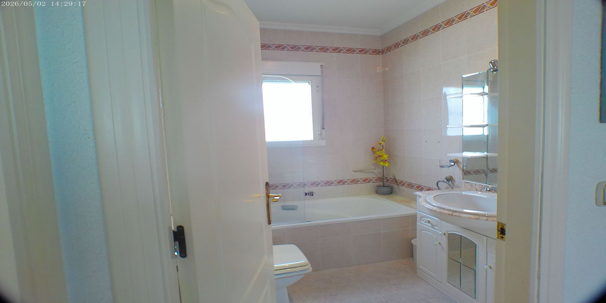 Se vende Villa - Chalet de 3 dormitorios en Costa Blanca, Alicante, España