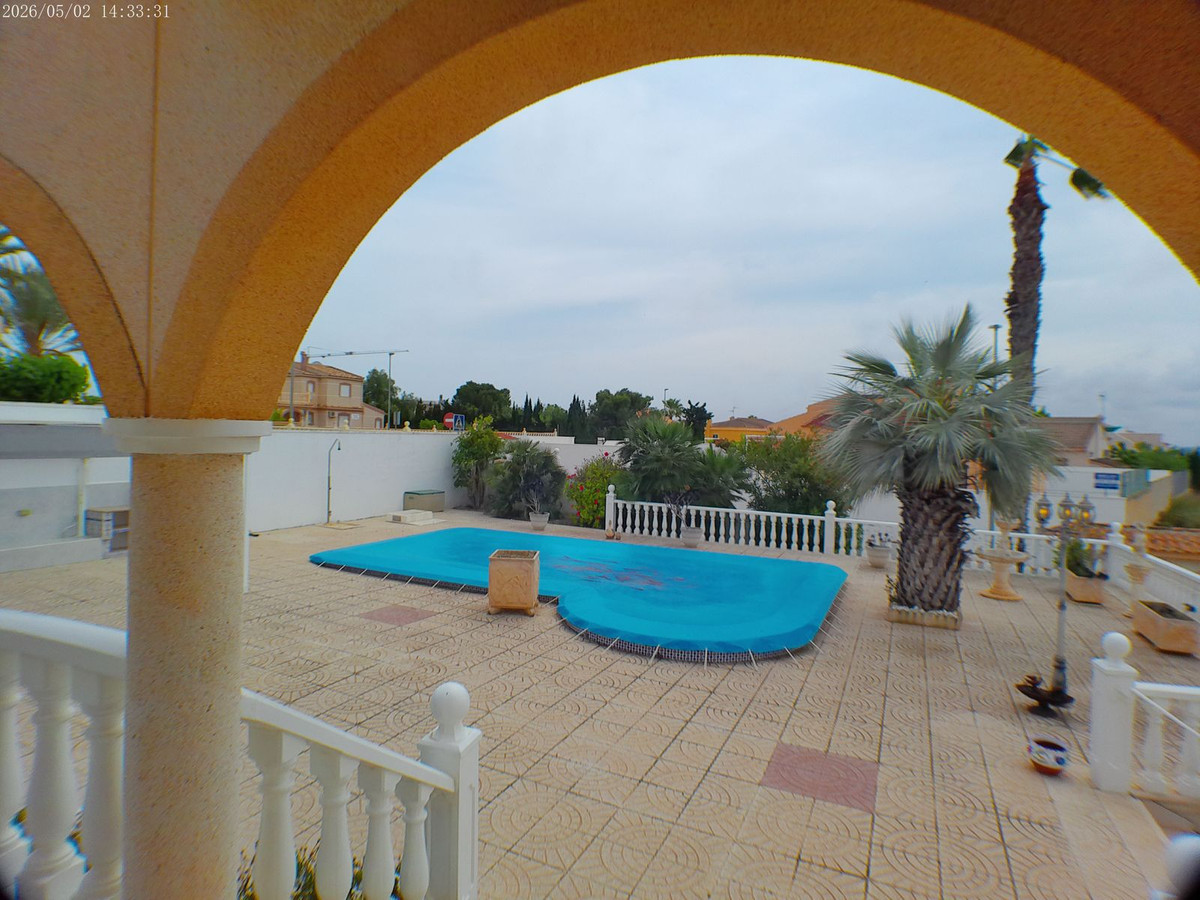 Se vende Villa - Chalet de 3 dormitorios en Costa Blanca, Alicante, España