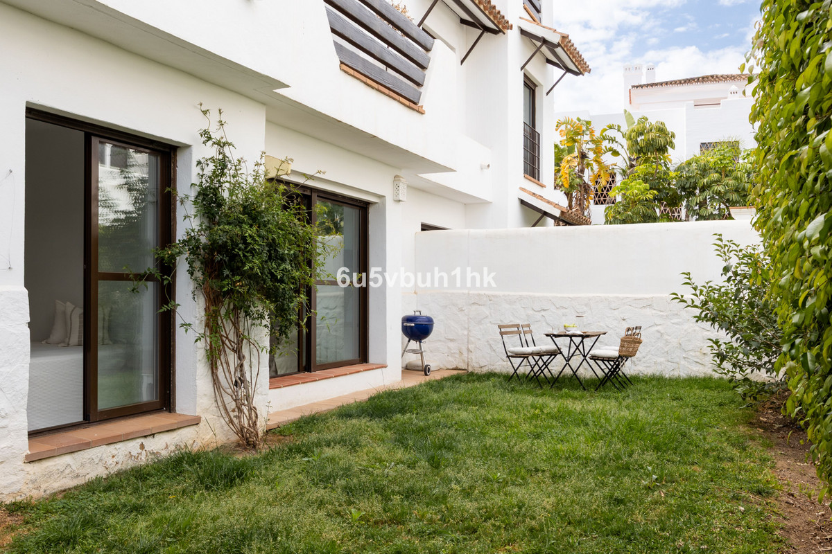 Se vende Apartamento Planta Baja de 3 dormitorios en Costa Del Sol, Málaga, España