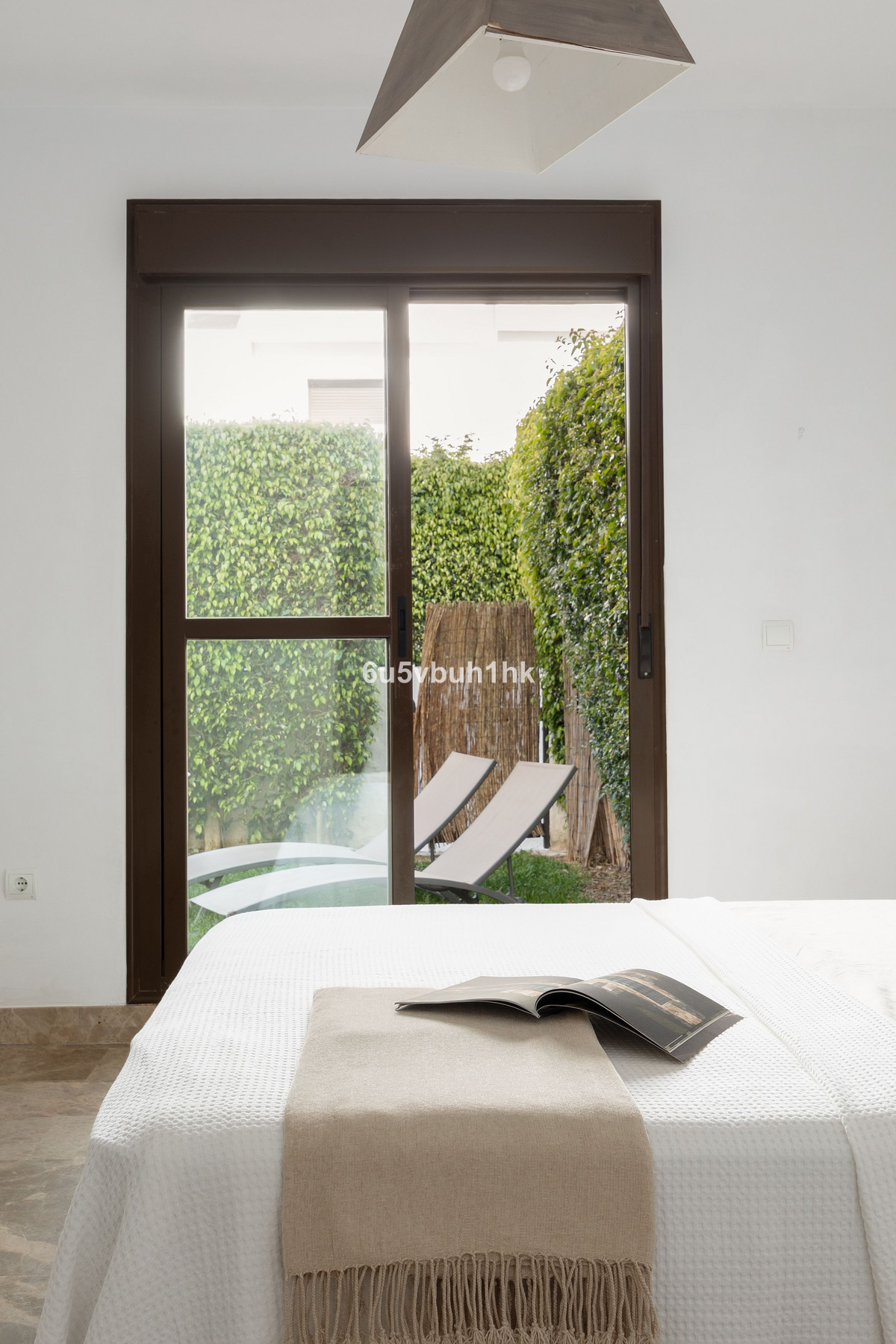 Se vende Apartamento Planta Baja de 3 dormitorios en Costa Del Sol, Málaga, España