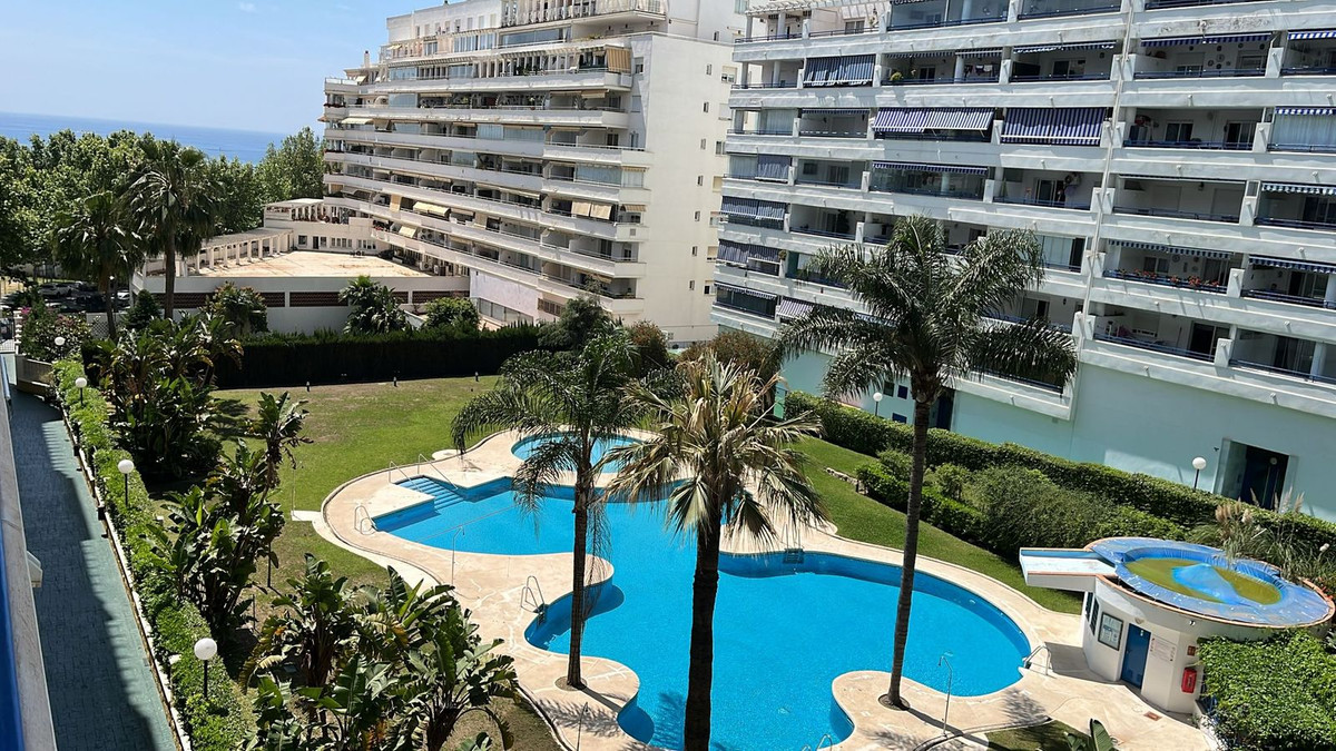 2 Bed Apartment for sale in Marbella Costa Del Sol, Málaga, Spain