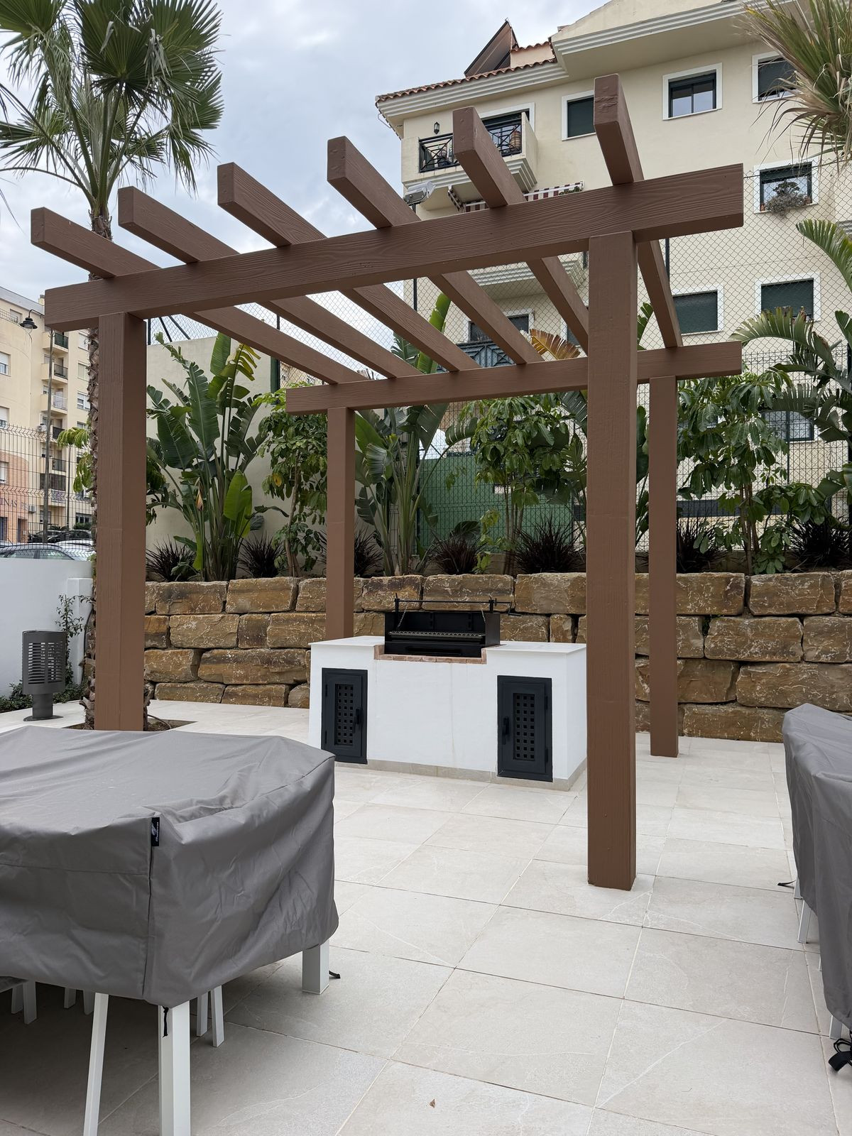 2 Bed Apartment for sale in Estepona Costa Del Sol, Málaga, Spain