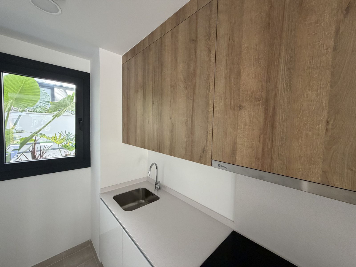 2 Bed Apartment for sale in Estepona Costa Del Sol, Málaga, Spain