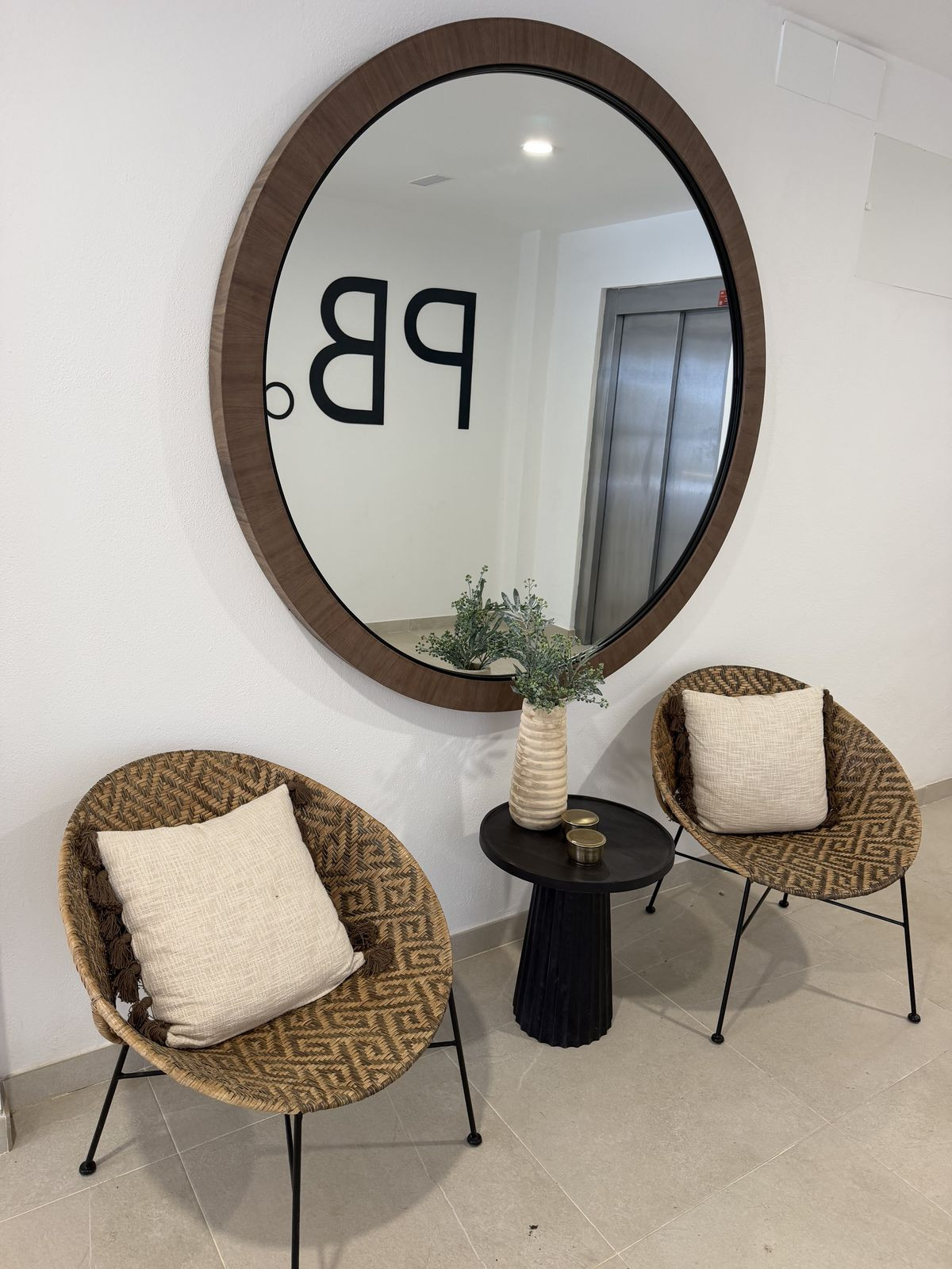 2 Bed Apartment for sale in Estepona Costa Del Sol, Málaga, Spain