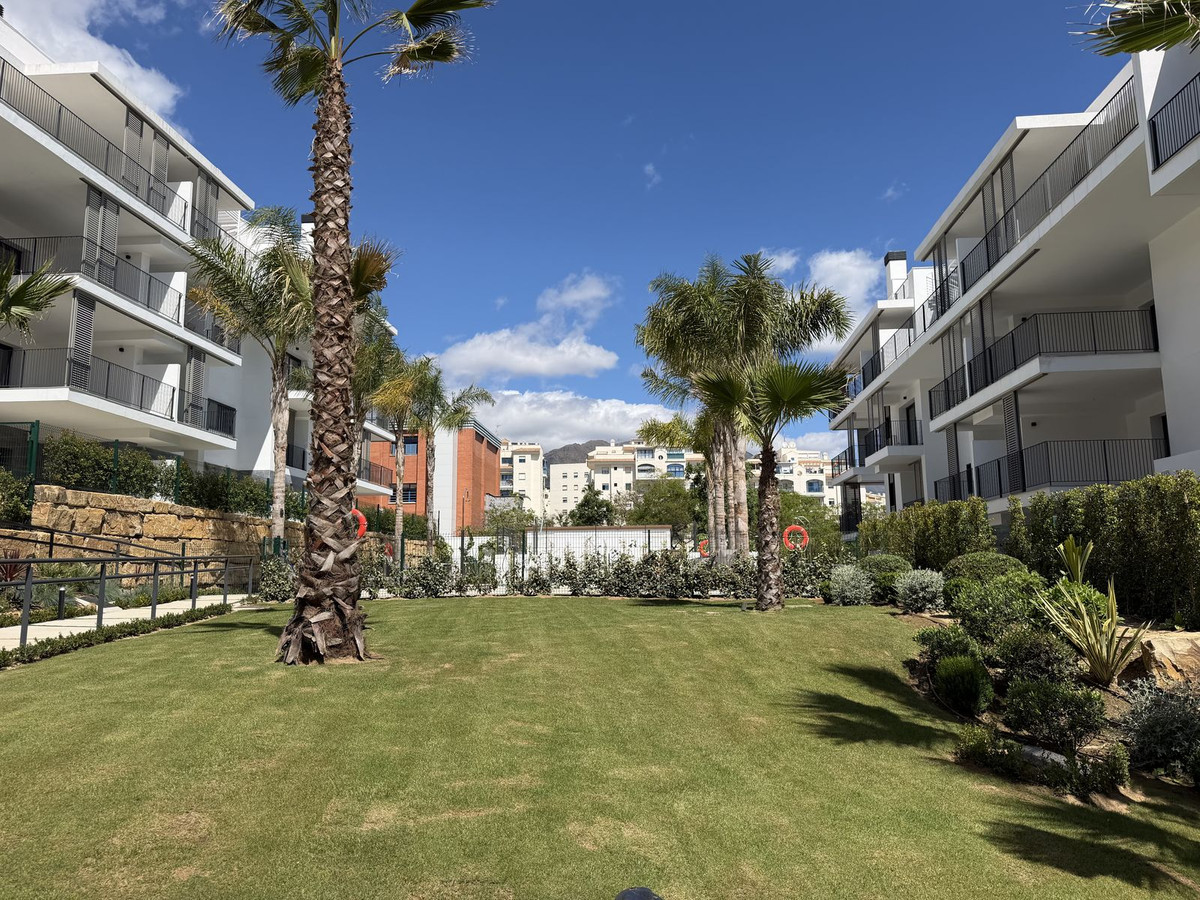 2 Bed Apartment for sale in Estepona Costa Del Sol, Málaga, Spain