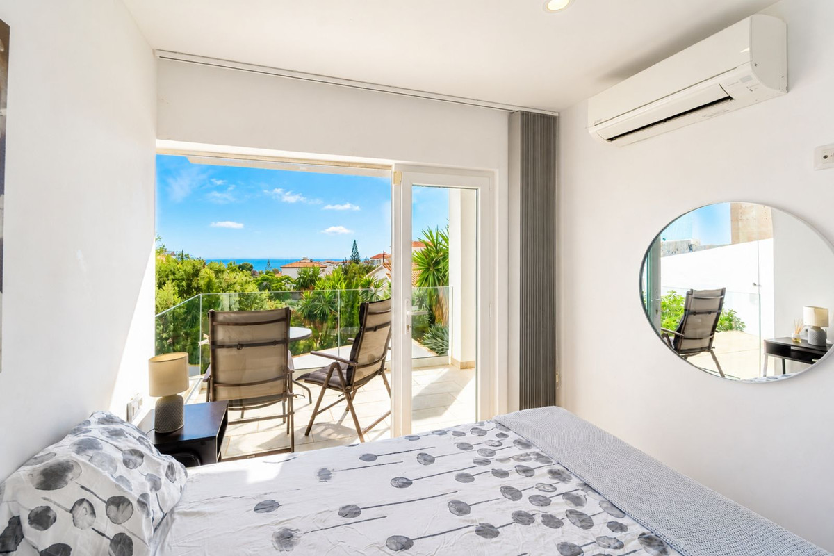 2 Bed Townhouse for sale in Torreblanca Costa Del Sol, Málaga, Spain