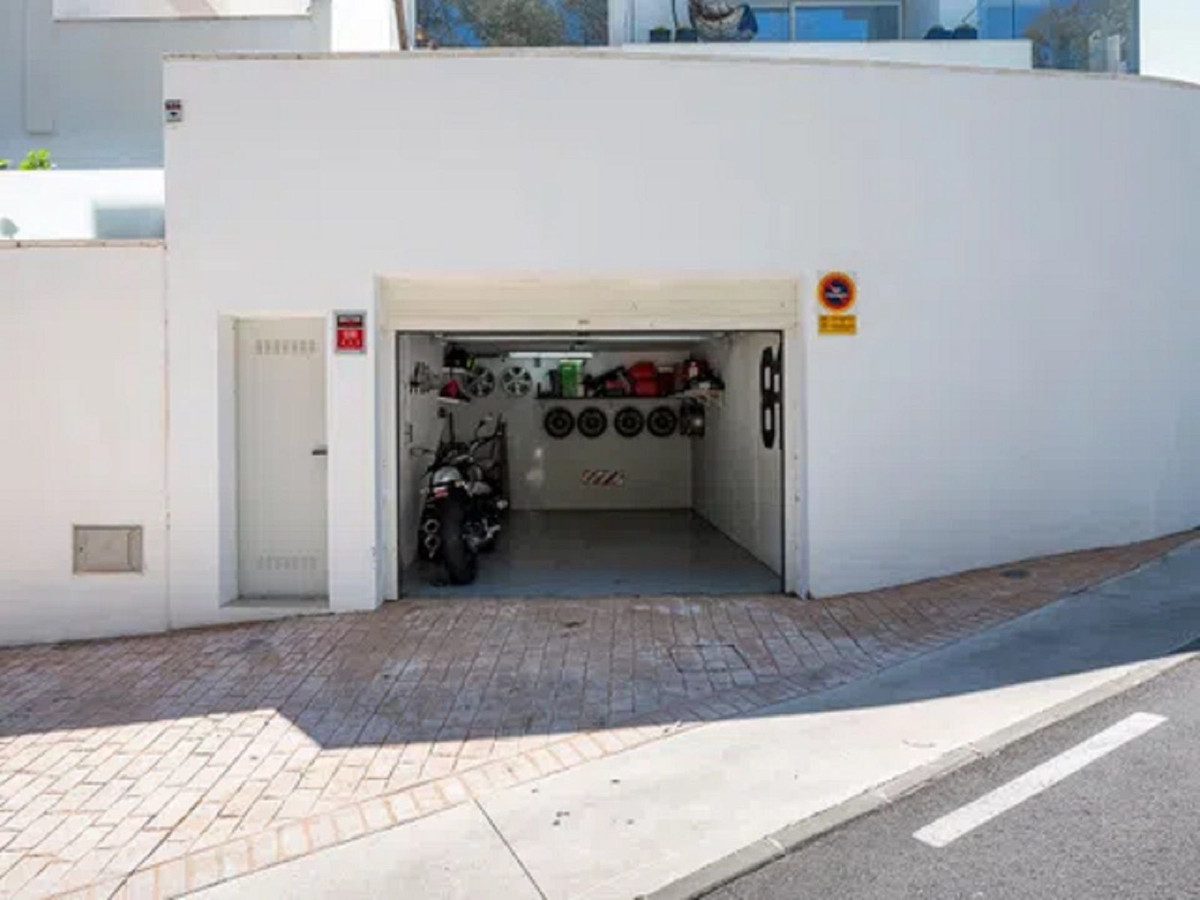 4 Bed Townhouse for sale in Benalmadena Costa Del Sol, Málaga, Spain