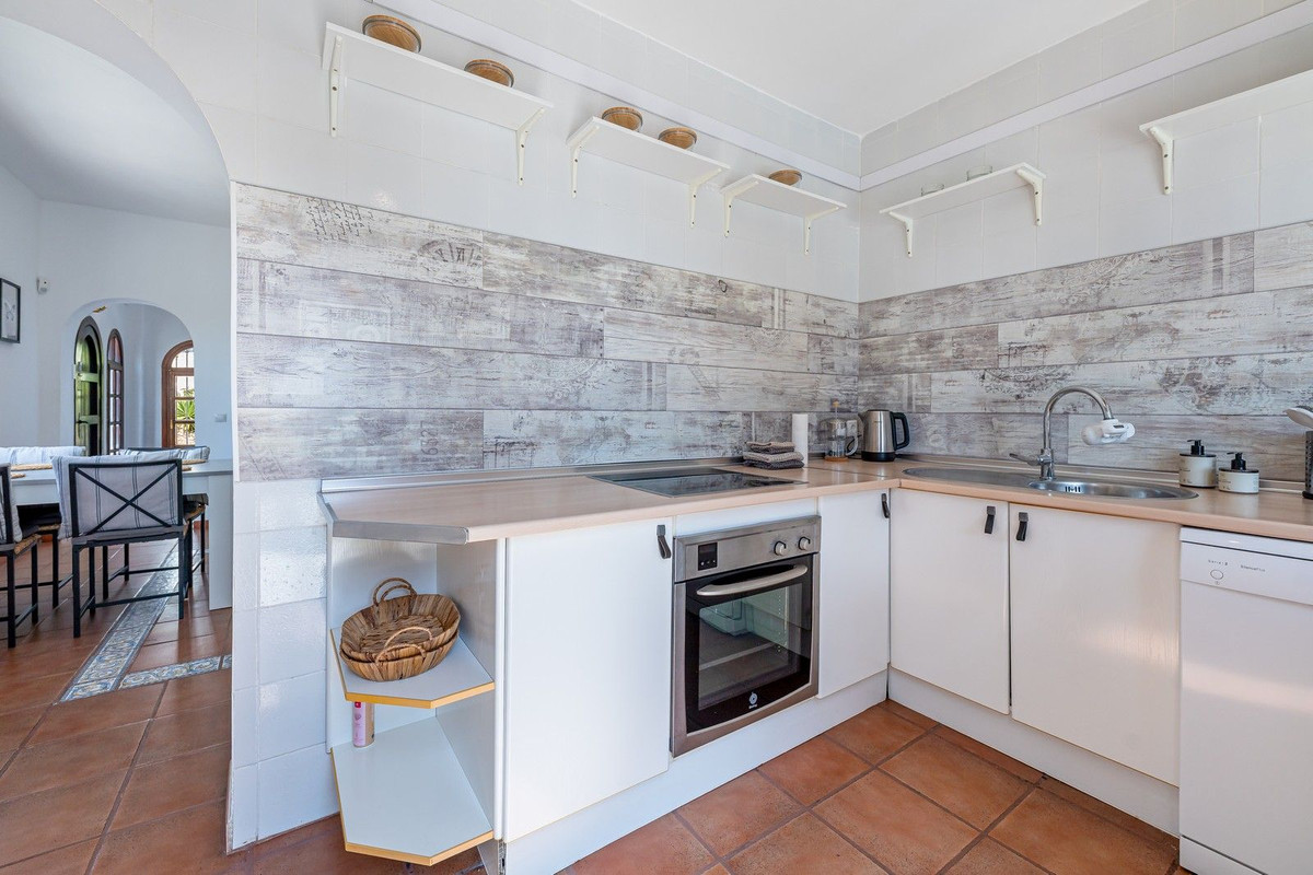 3 Bed Townhouse for sale in La Capellania Costa Del Sol, Málaga, Spain