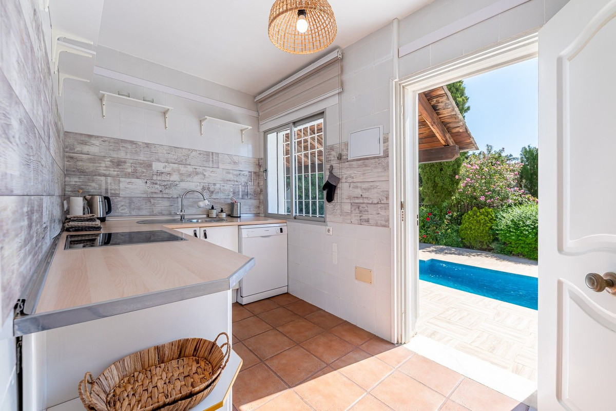 3 Bed Townhouse for sale in La Capellania Costa Del Sol, Málaga, Spain