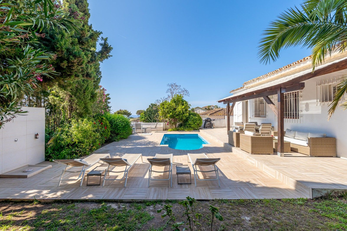3 Bed Townhouse for sale in La Capellania Costa Del Sol, Málaga, Spain