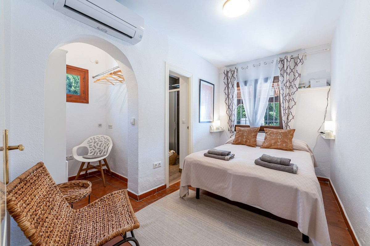 3 Bed Townhouse for sale in La Capellania Costa Del Sol, Málaga, Spain