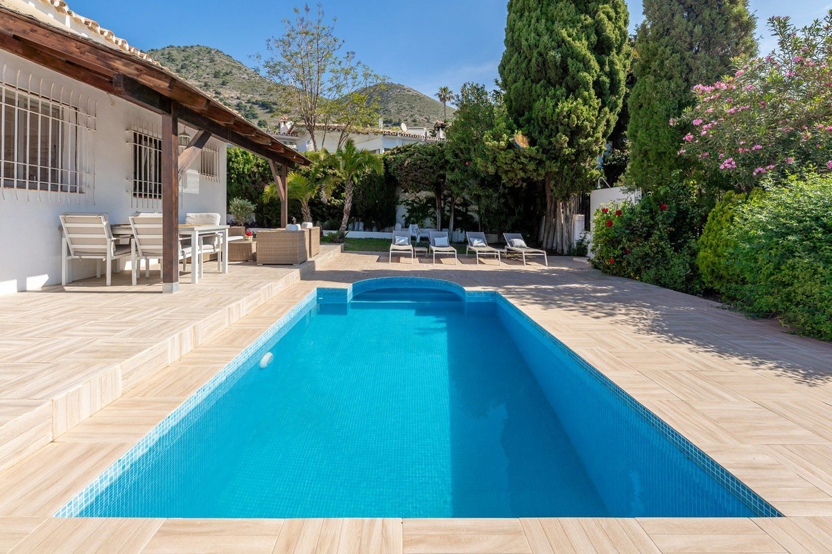 3 Bed Townhouse for sale in La Capellania Costa Del Sol, Málaga, Spain