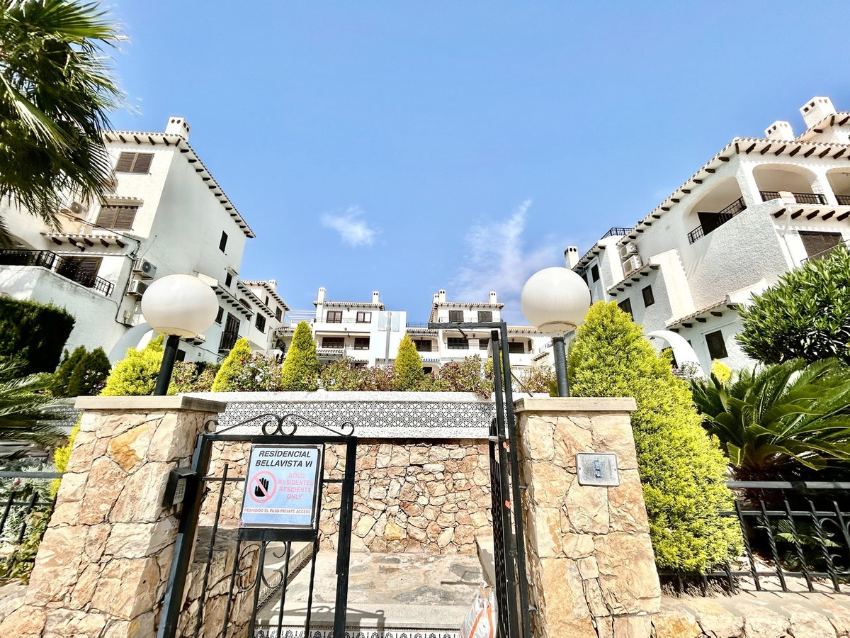 2 Bed Apartment for sale in Cabo Roig Costa Blanca, Alicante, Spain