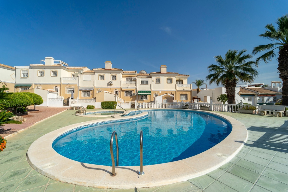 2 Bed Townhouse for sale in Benijofar Costa Blanca, Alicante, Spain
