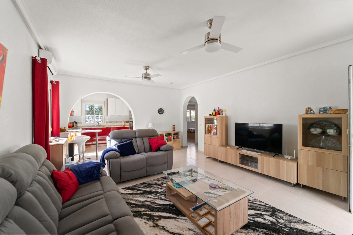 2 Bed Townhouse for sale in Benijofar Costa Blanca, Alicante, Spain