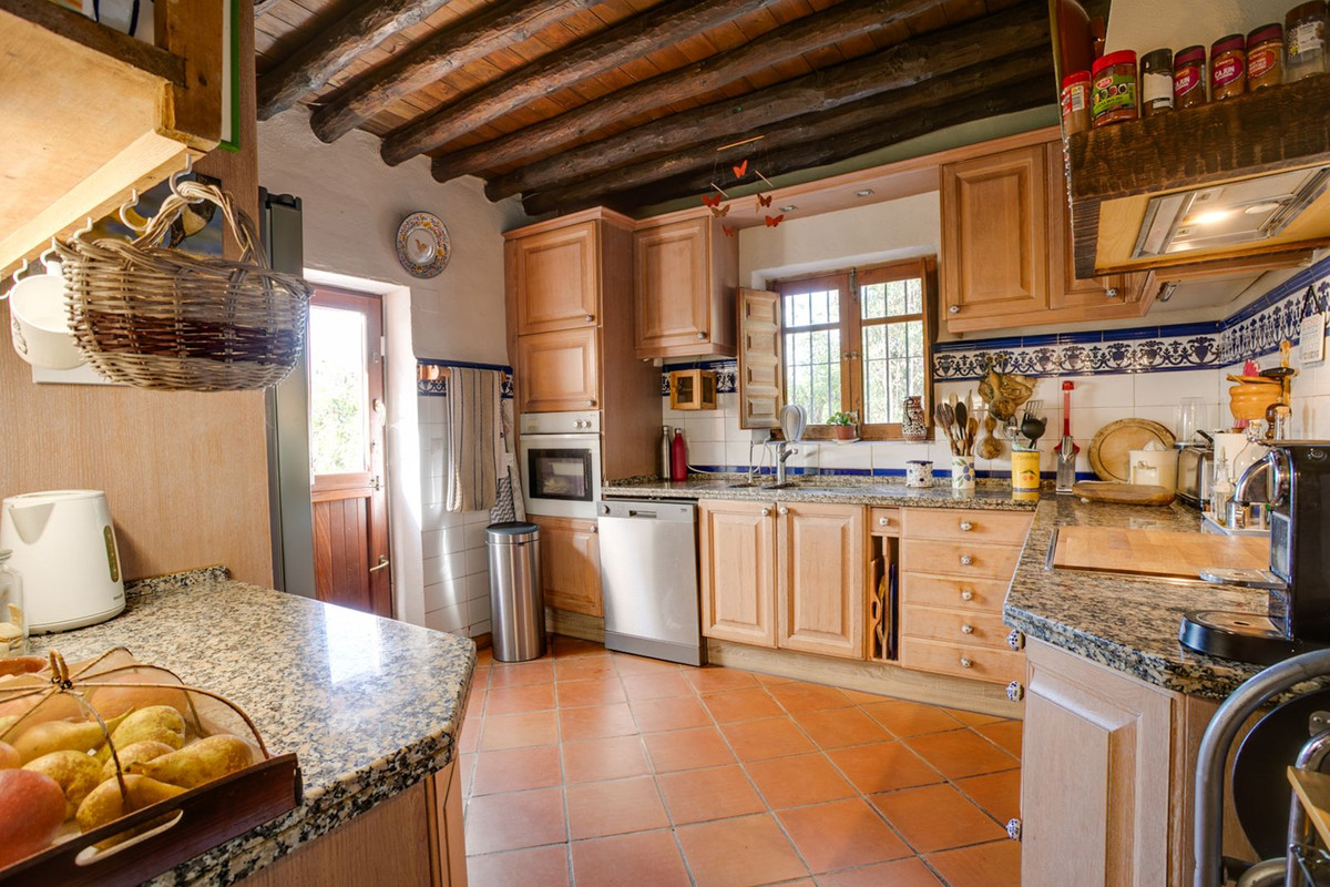 Se vende Villa - Chalet de 3 dormitorios en Costa Del Sol, Málaga, España