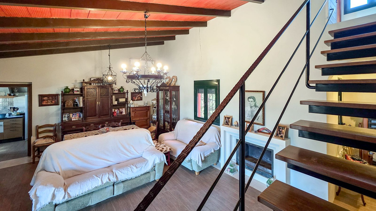 Se vende Finca - Cortijo de 2 dormitorios en Costa Del Sol, Málaga, España