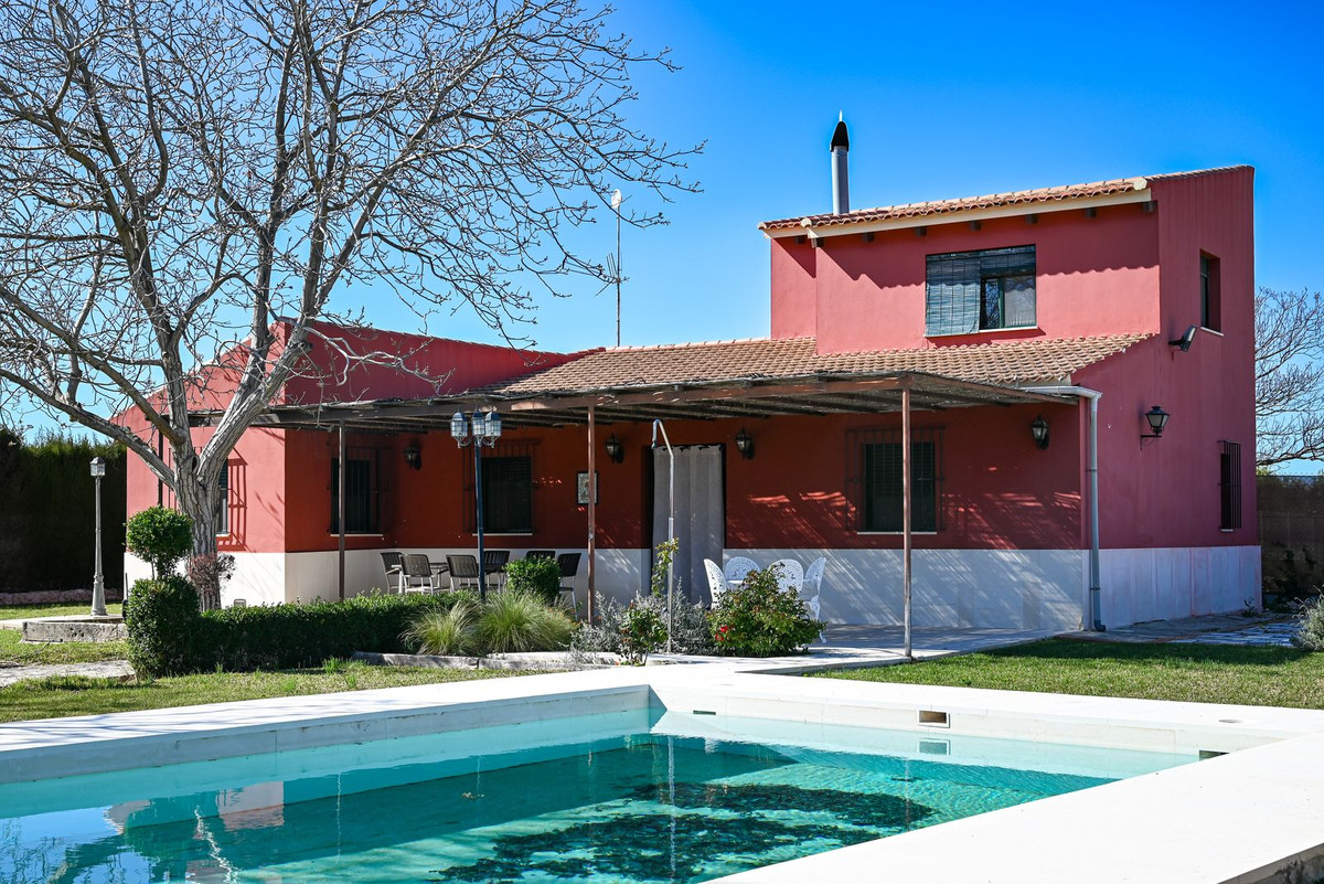 Se vende Finca - Cortijo de 2 dormitorios en Costa Del Sol, Málaga, España