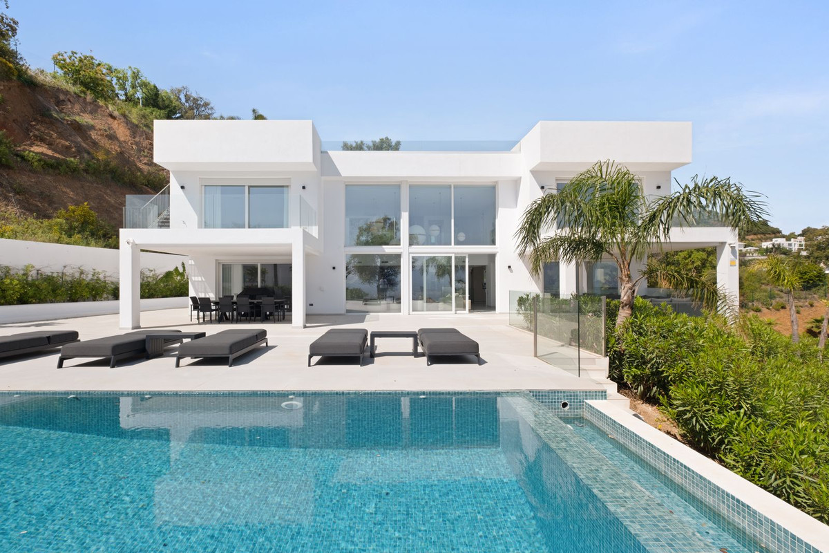Se vende Villa - Chalet de 4 dormitorios en Costa Del Sol, Málaga, España